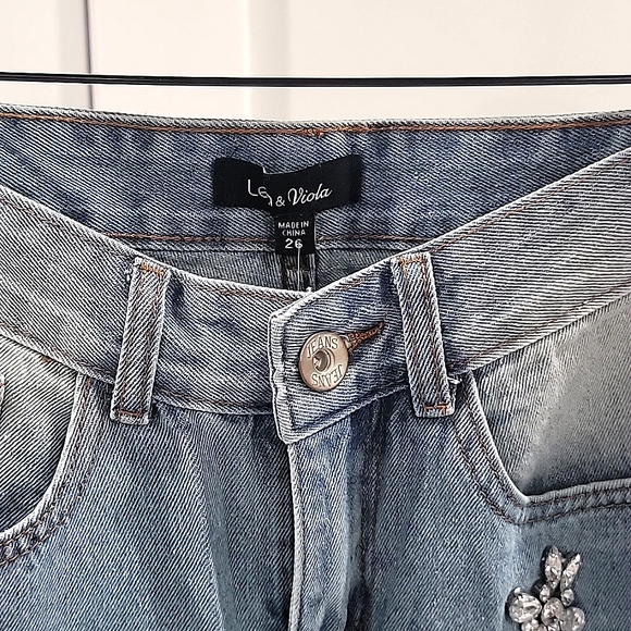 Lea & Viola Embellished Boyfriend Jeans - Picture 3 of 9